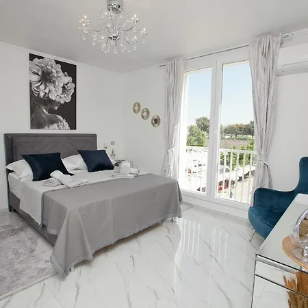 Katja Malo Misto Apartment *