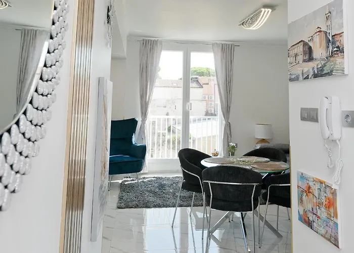 Katja Malo Misto * Zadar